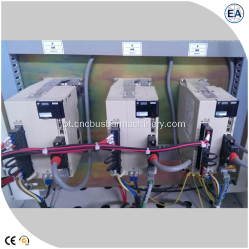 Máquina de soco e cisalhamento de barramento com controlador CNC